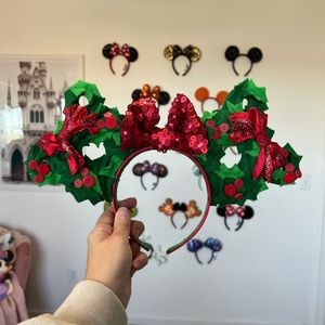Disney Small Shop Christmas Ears - Mickey Wreath Ears